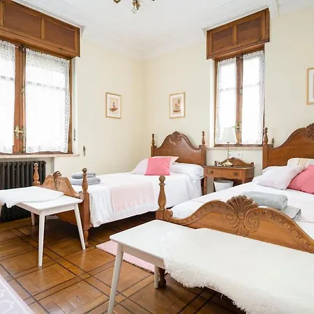 La Casona Del Fronton Vila *