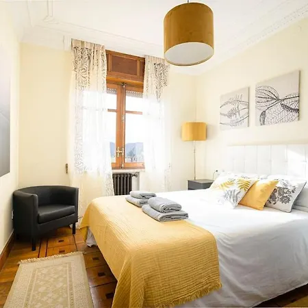 La Casona Del Fronton Vila Camino (Asturias)