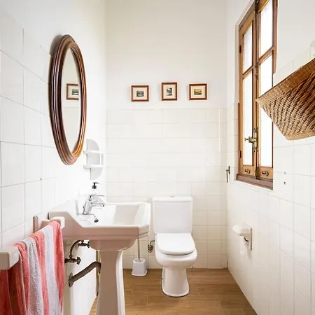 La Casona Del Fronton