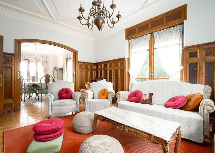 La Casona Del Fronton Villa *